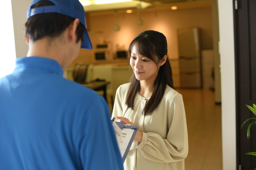 自治体や不用品回収業者による処分方法