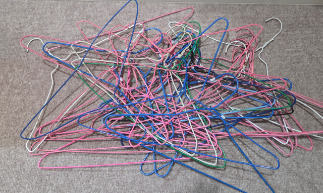 大量のハンガーを処分したい場合の最適な方法は?