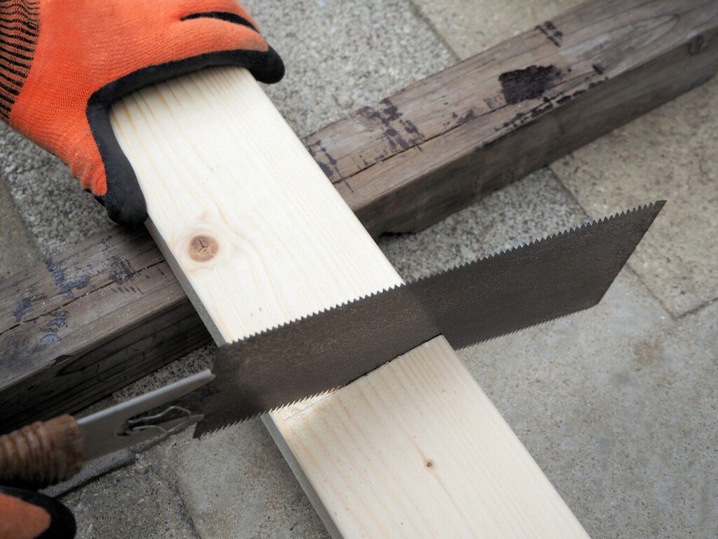 木材処分は粗大ゴミ回収業者がおすすめの理由