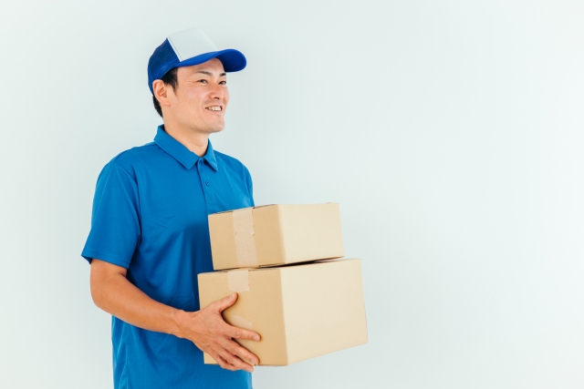 段ボール箱ごと大量に回収するなら不用品回収業者