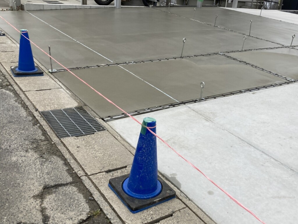 アスファルトとコンクリートの違い