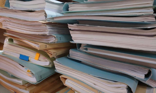 書類を捨てる・残す・データ化する手順