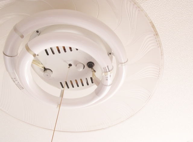 蛍光灯を回収しているヤマダ電機以外の家電量販店