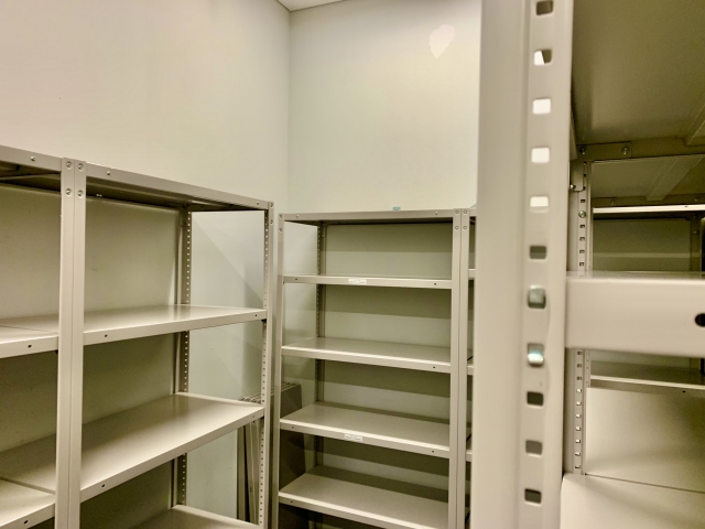 素材別本棚の処分方法の注意点