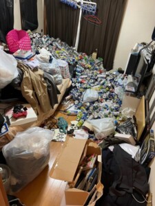 清瀬市 Y様 1K 大量のペットボトル・生活用品一式 回収前