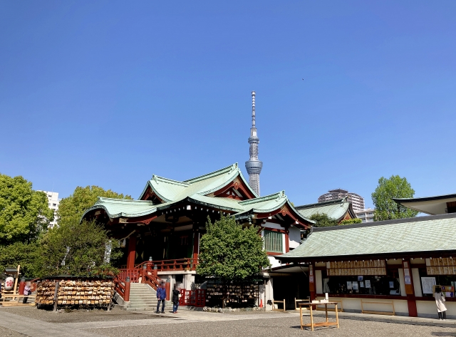 東京近郊の古いお守りを返納できる神社・お寺の例