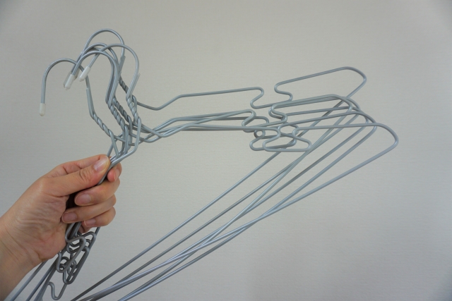 自治体でハンガー・ピンチハンガーは何ゴミ?素材別の分別基準