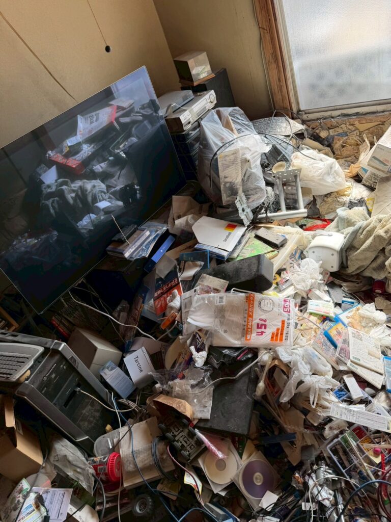 足立区 O様｜ゴミ屋敷の清掃