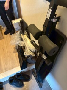 神川町 おかの様 1K 筋トレ器具・パソコン 回収前