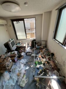 川崎市 O様 1DK ブラウン管テレビ・テレビ台 回収前