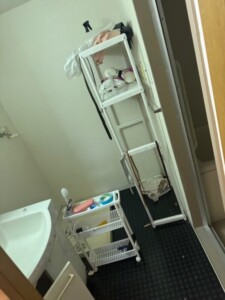 鶴ヶ島市 L様 2LDK テーブル・棚など 回収前