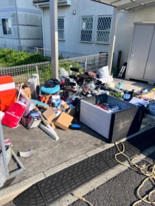 蓮田市 K様 1LDK 大量の衣類・衣装ケース 回収前