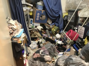 板橋区 I様 1DK ヒーター・衣類 回収前